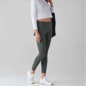 lululemon Wunder Under Hi-Rise 7/8 Tight (Full-On Luxtreme 28") | SIZE 2